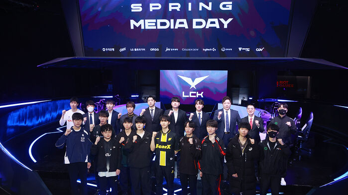 롤중계 2025 시즌 – LCK와 롤드컵, 실시간 경기 해설과 메타 변화 읽기